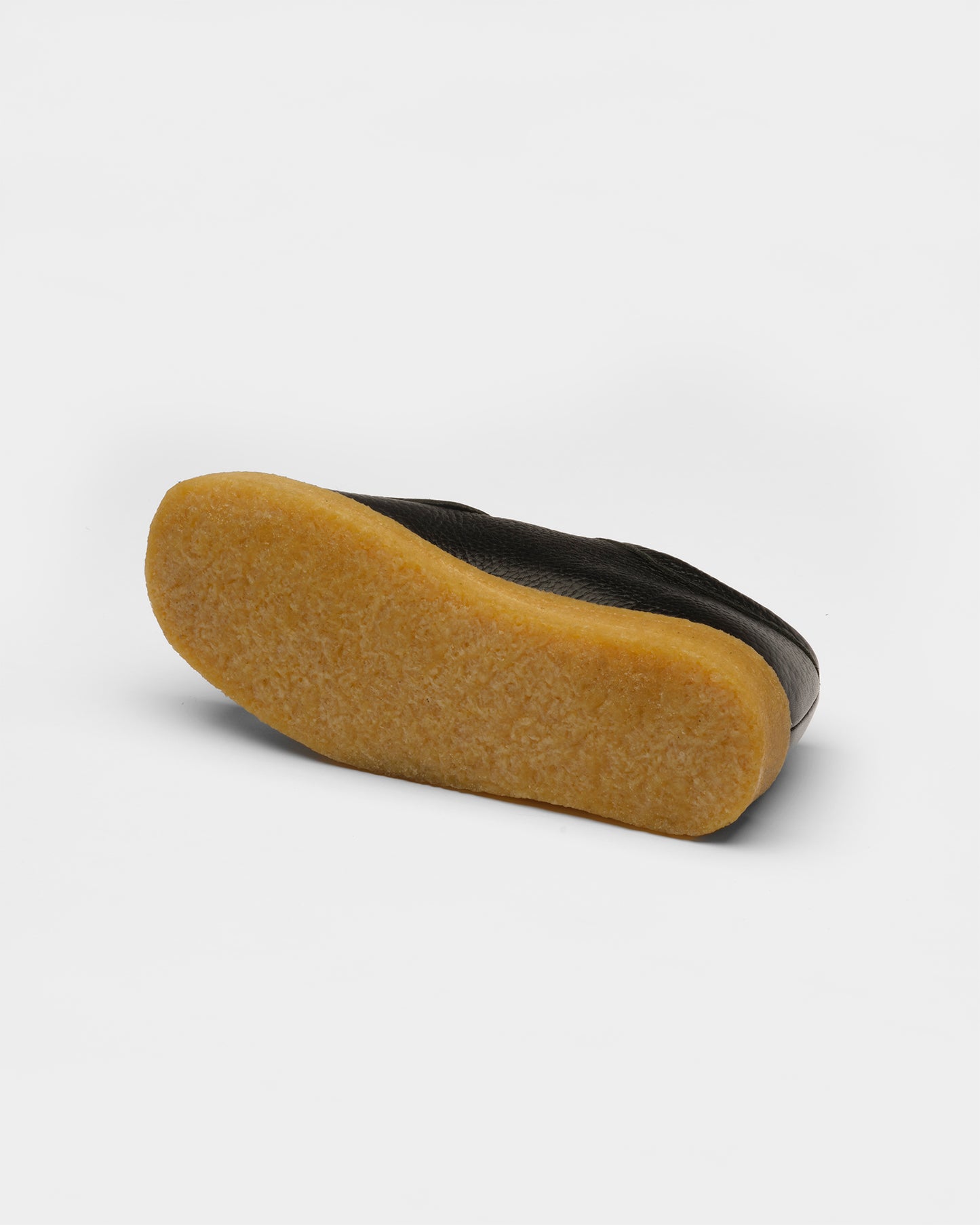 P204 Romance Leather (Black)